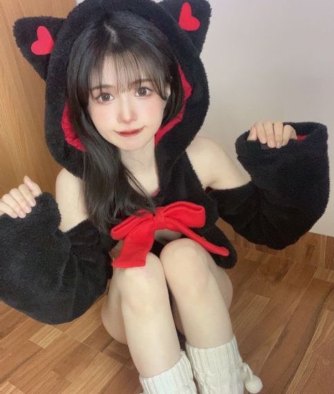 丰满少妇愉情中文字幕_HDBD在线观看