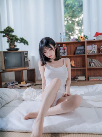 欧美裸体一集_720在线观看