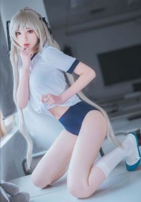 禽亲女小丹慢慢张开双腿视频_720高清完整版播放